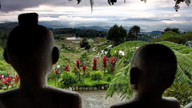 Vídeo: el funeral más caro, largo, sangriento y extraño del mundo