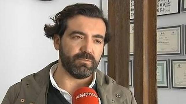 Una pareja homosexual acusa de discriminación al centro escolar por no admitir a su hijo