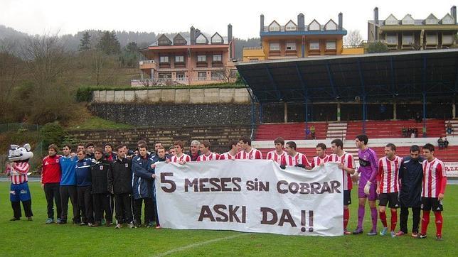 Cinco clubes amenazados por los impagos