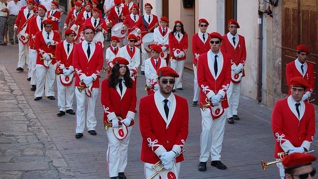 El desfile de la Cofradía Militar del Carmen