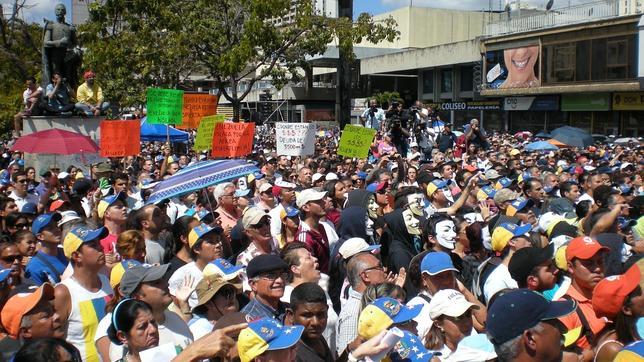 La oposición llama a tomar la calle para terminar con el gobierno de Maduro