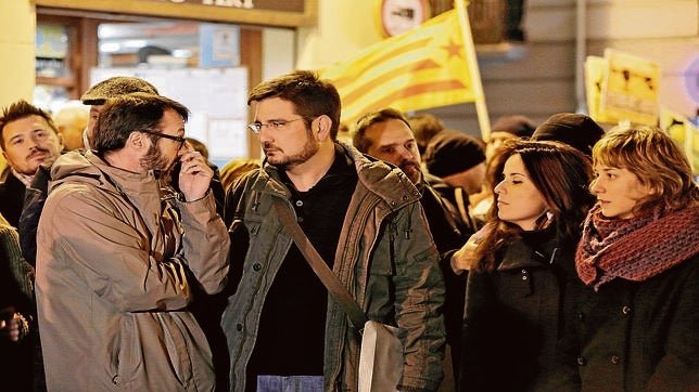 La izquierda catalana y aragones denuncia el ataque al «catalán» que supone cerrar Canal 9