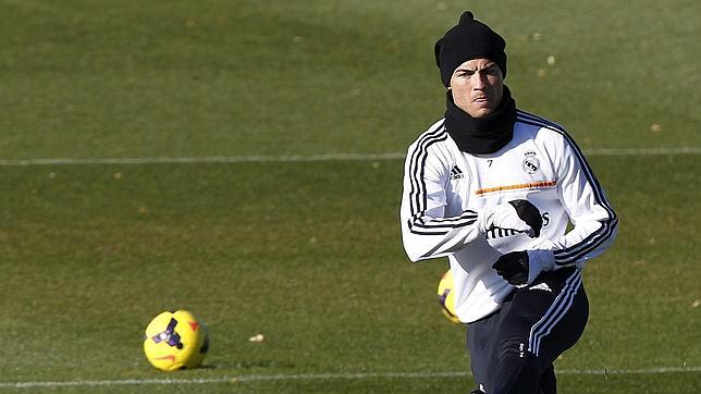 El Madrid convoca a Cristiano, que espera que el CEDD le quite el castigo