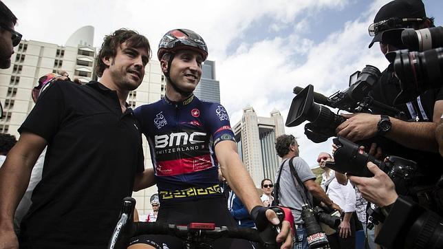Fernando Alonso da brillo al Tour de Dubái