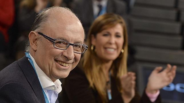 El ministro de Hacienda, Cristóbal Montoro, ha rechazado una subida del IVA en la próxima reforma fiscal