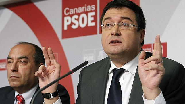El PSOE atribuye a la «cocina mágica» su descalabro en la encuesta del CIS