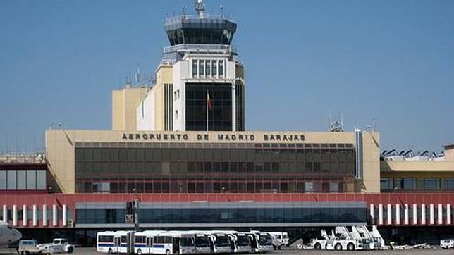 Un problema técnico obliga a abortar el despegue de un avión en carrera en Barajas