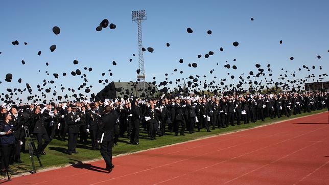 Los policías locales de la región se formarán en la academia de Ávila