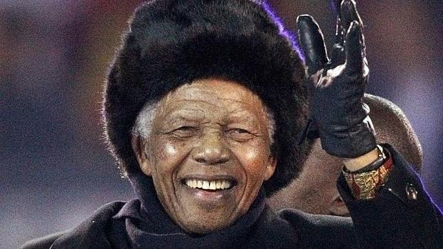 Dos hijas ilegítimas de Nelson Mandela piden ser reconocidas en su testamento