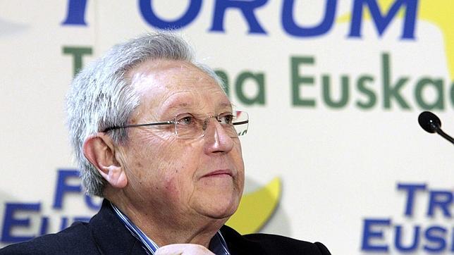 Bildu y Aralar-NaBai votan en contra de que ETA se disuelva y entregue las armas