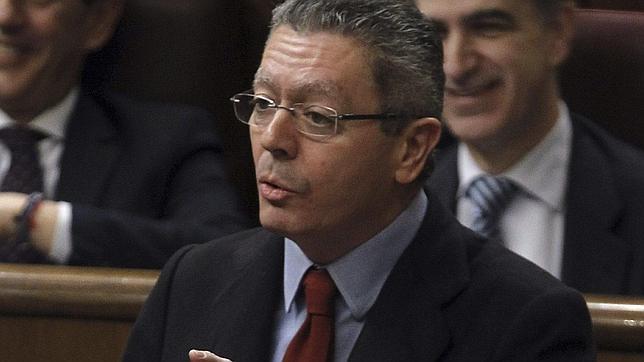 Gallardón agradece al PSOE que facilitara al PP mostrar su unidad sobre el aborto