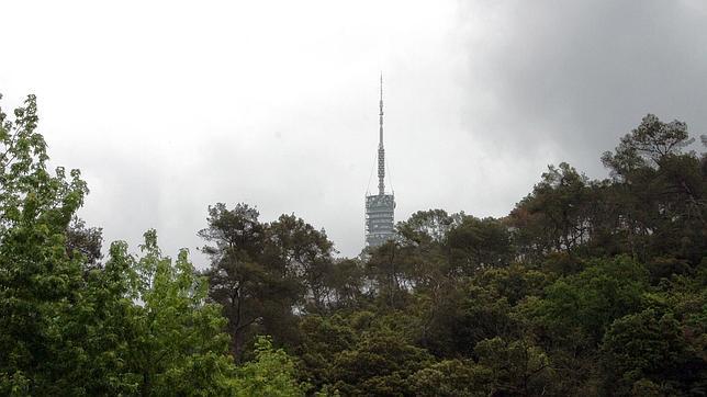 El camino por Vallvidrera hace cima en el Tibidabo