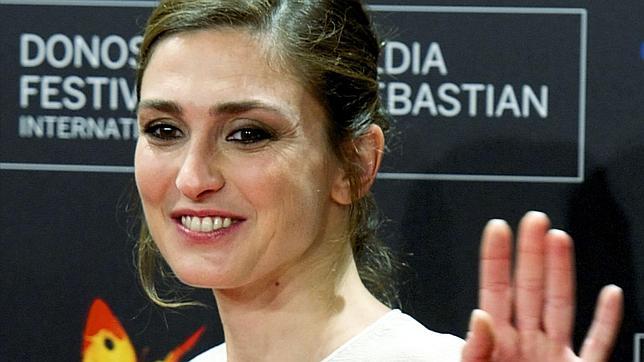 Segunda investigación abierta por el acoso de los «paparazzi» franceses a Julie Gayet