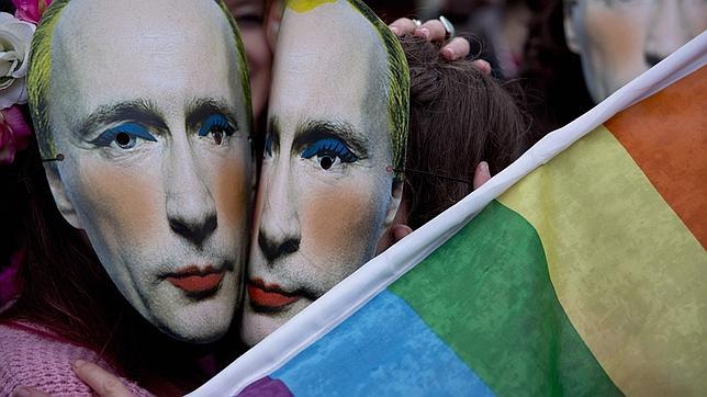 Ocho de cada diez rusos rechaza las relaciones homosexuales