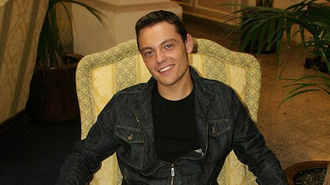 Tiziano Ferro posa para ABC en el año 2003