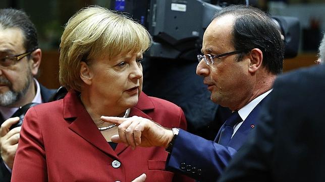 Hollande y Merkel estudian una red de comunicaciones europea que evite EE.UU.
