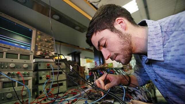 El 60 por ciento de los menores de 30 años en paro carecen de formación