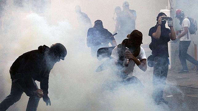 Dos muertos más en nueva jornada de protestas en Venezuela