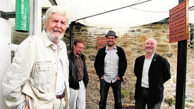 Dimiten diez miembros de la cúpula de Anova tras ser deslegitimados por los militantes