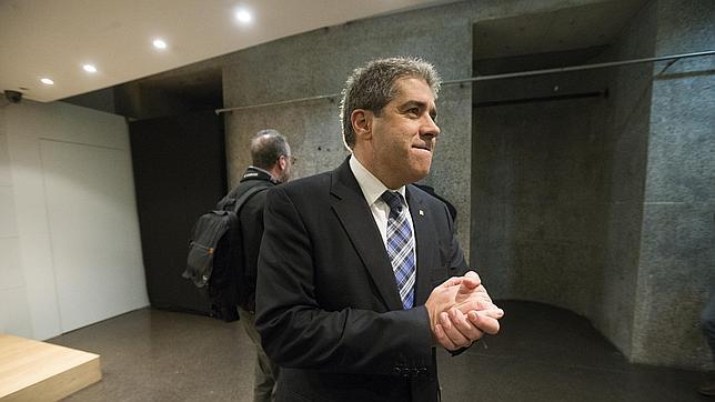 La Generalitat apela a la Constitución para poder negociar la consulta independentista