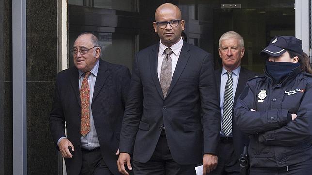 Los «verificadores» de ETA presionan al Gobierno para que acepte el falso desarme