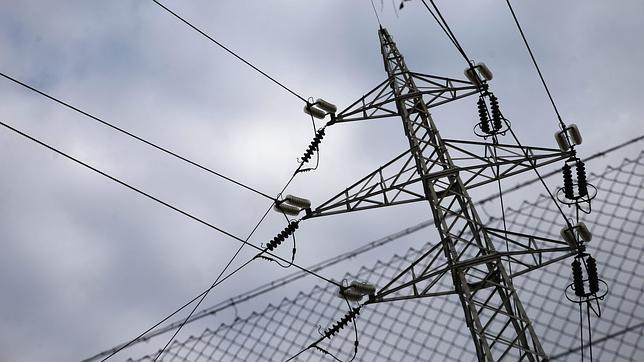 Endesa asegura que el nuevo sistema para cobrar la luz no podrá aplicarse antes de 2015