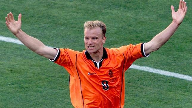Bergkamp, tras marcar a Argentina en el Mundial de 1998