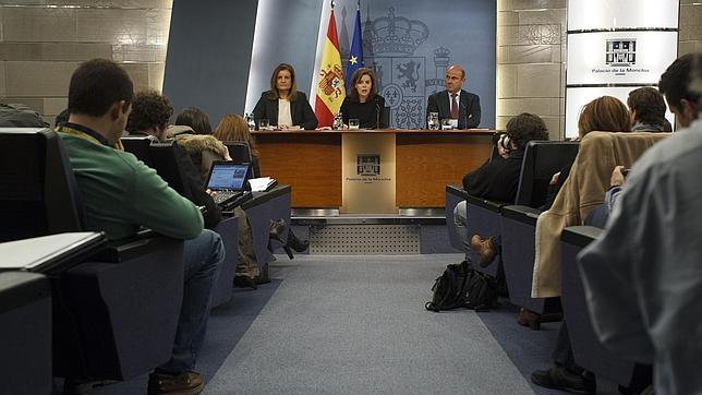 Santamaría pide prudencia a la comisaria de Interior porque le escuchan las mafias