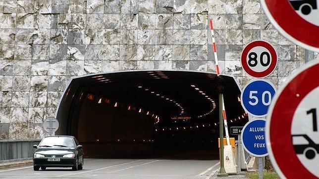 Las comunicaciones con Francia encallan en los Pirineos