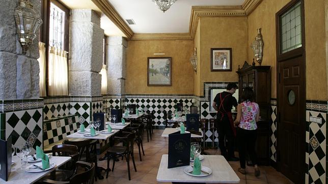 Local de raciones y picoteo típicamente andaluz