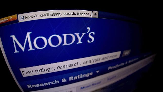 Moody's sube un escalón las notas de Santander y de BBVA tras la mejora a España