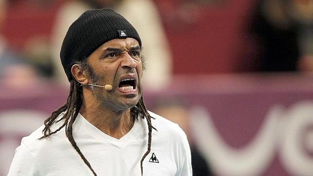 El extenista Yannick Noah levanta la ira de la ultraderechista Marine Le Pen