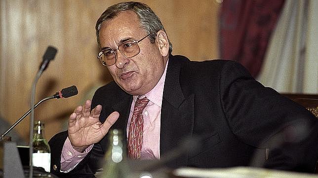 La familia Sanchís, acorralada por ayudar al «amigo Bárcenas» a esconder su botín