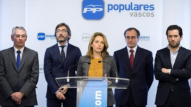 La intervención de Cospedal logra el acuerdo de los tres barones provinciales