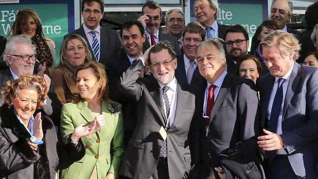 Rajoy entra en campaña advirtiendo que defenderá «la integridad de los Estados»