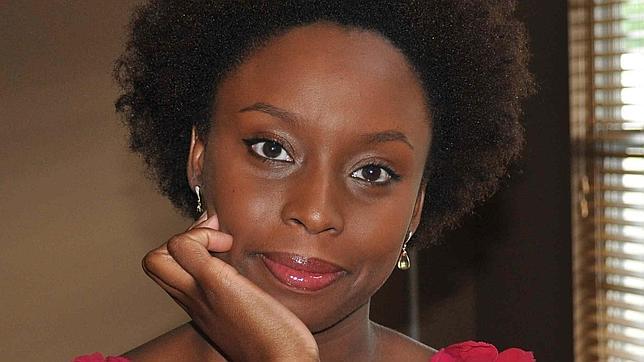 La escritora Chimamanda Ngozi Adichie
