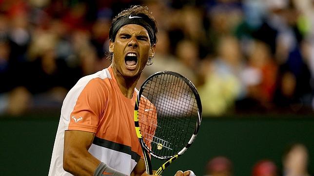 Nadal gana a Stepanek con sufrimiento en tres sets