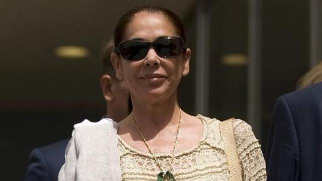 Isabel Pantoja, sobre el nacimiento de su nieto: «Ha sido un poquito duro»