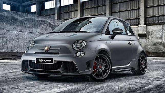 Abarth 695 Biposto, brutal y liviano