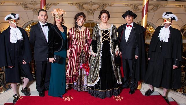Baile de máscaras en el Casino de Madrid