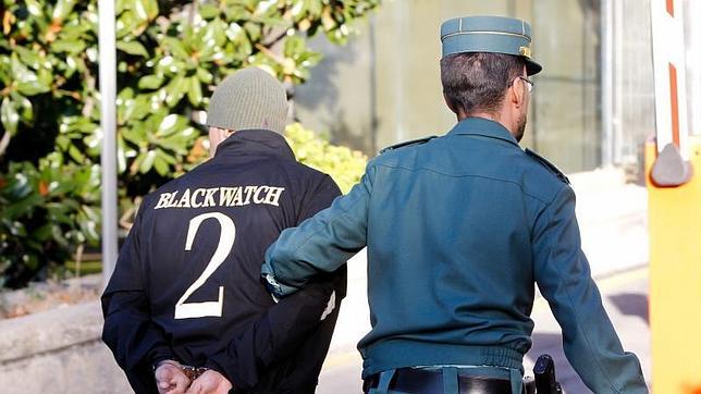 Los Mossos descabezan a los «Latin King» en su mayor operación contra la banda