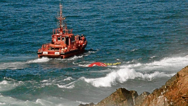 El rescate más difícil del pesquero Santa Ana