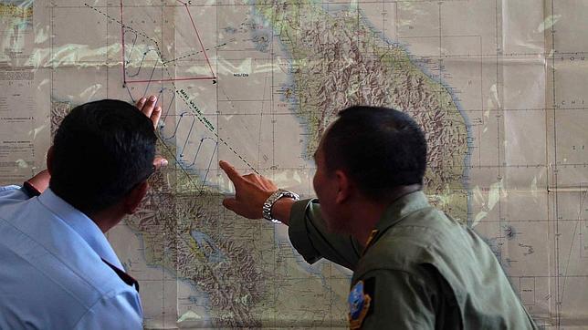 Un vietnamita asegura que vio caer el avión malasio desaparecido