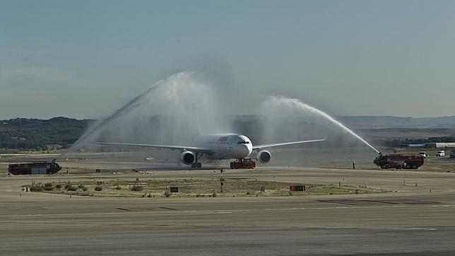 El piloto borracho de Barajas, en libertad y sin licencia para volar