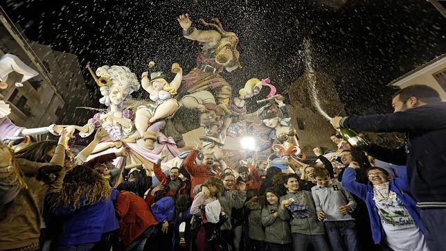 El Pilar consigue el oro de las Fallas 2014