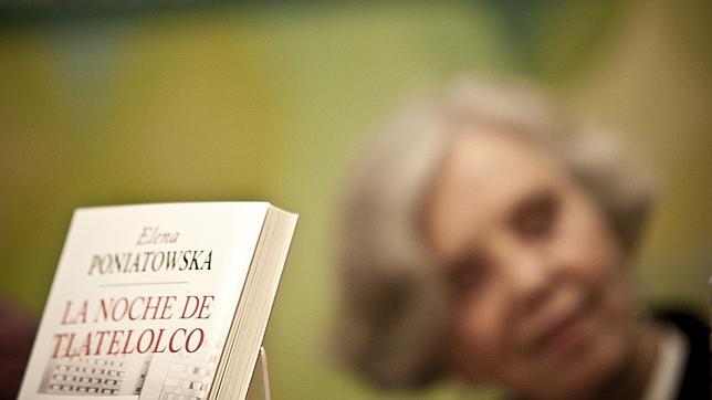 Elena Poniatowska: «Tengo diez nietos y tengo que escribir diez libros antes de morir»