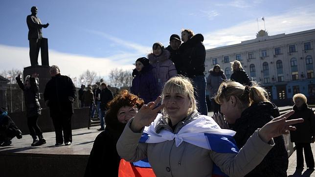 El presidente advierte de que Ucrania «nunca» aceptará la anexión de Crimea por parte de Rusia