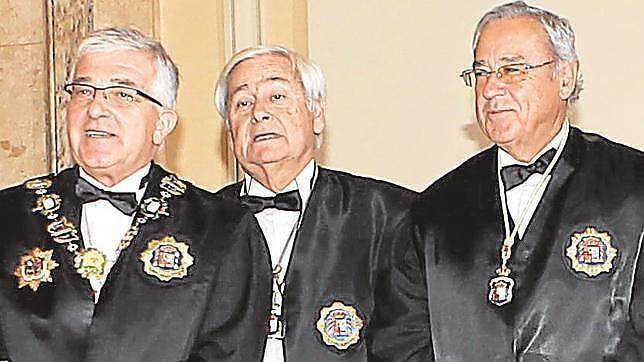 El magistrado Ricardo Enríquez toma posesión de su cargo en el TC