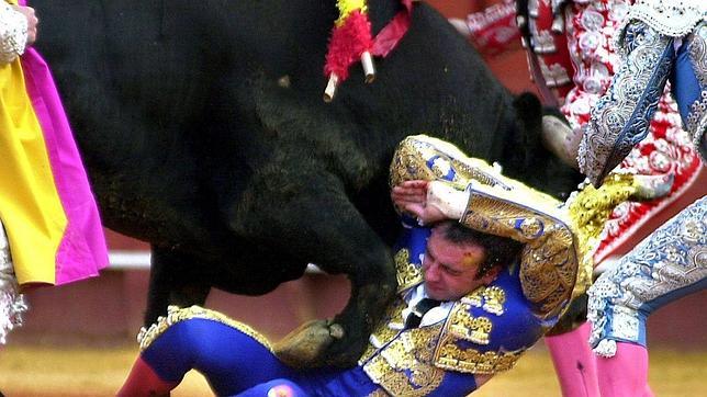 Las cinco cornadas más graves de Enrique Ponce