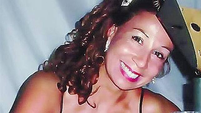 Una mujer argentina muere por inyectarse vaselina en los pechos